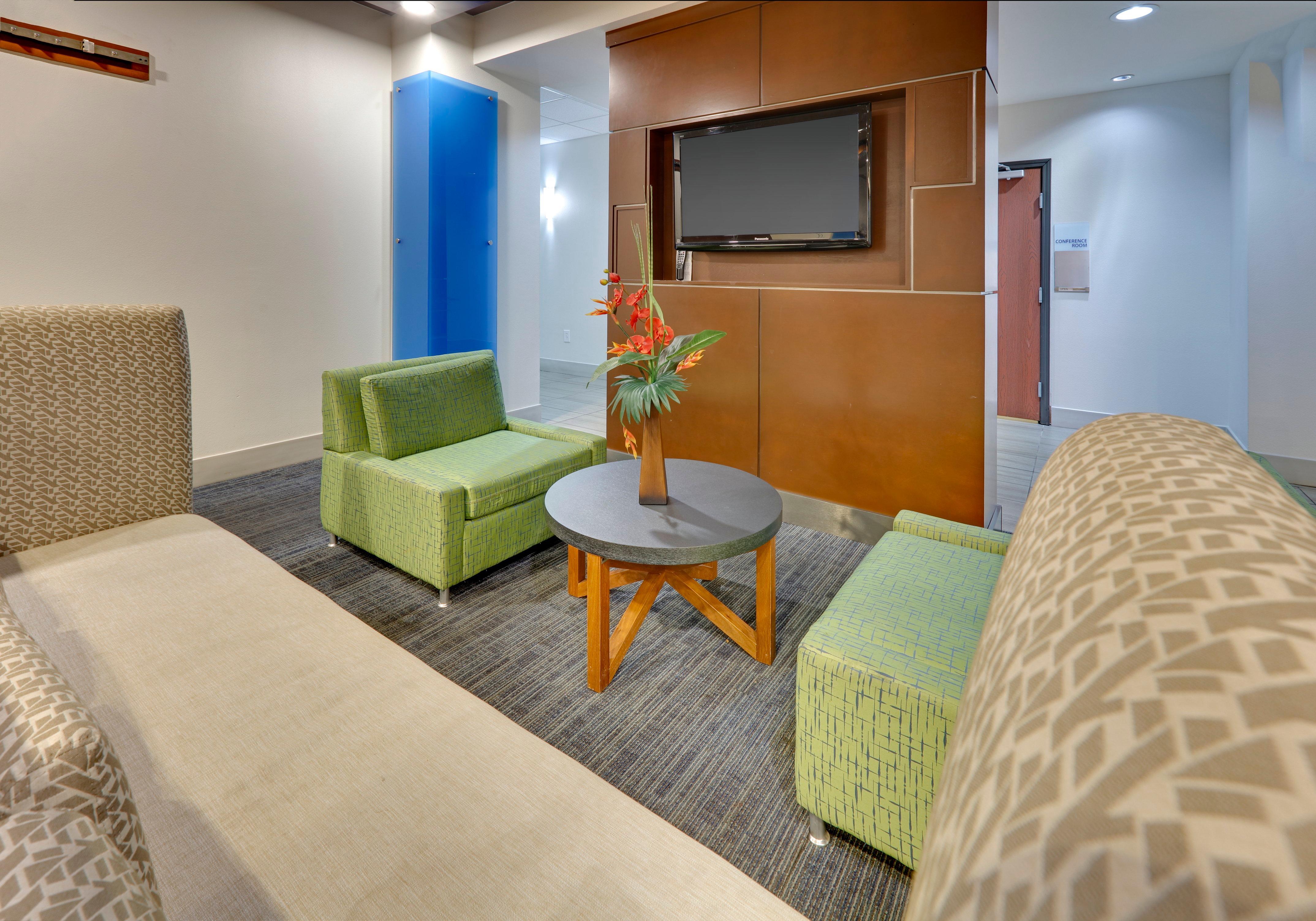 Express & - North By Ihg Denton