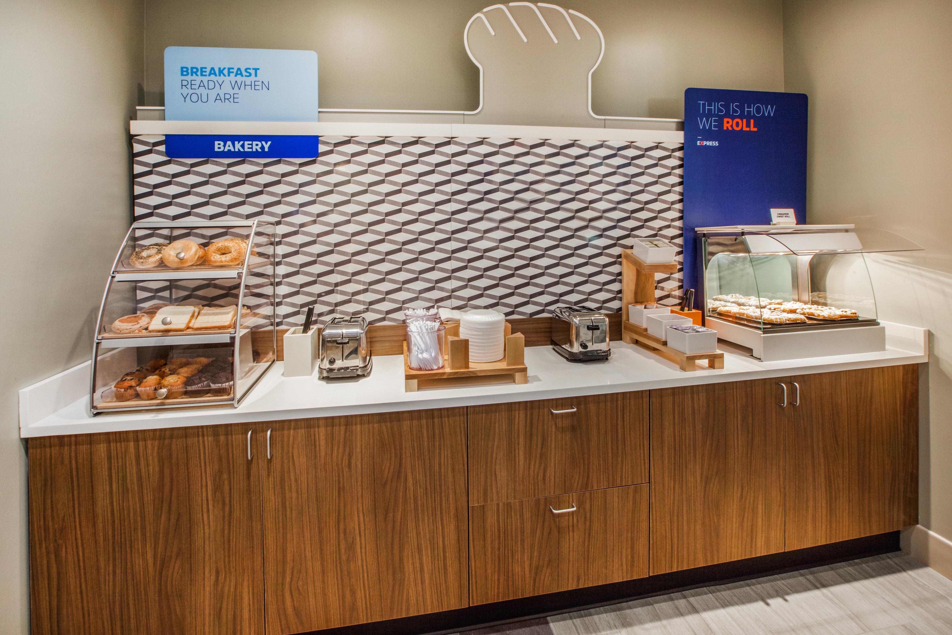 Express & - North By Ihg Denton