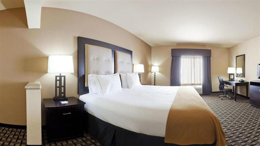 Express & - North By Ihg Denton